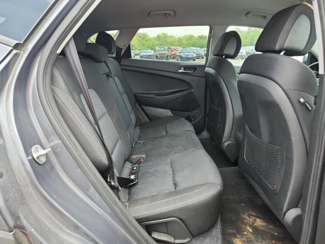 Photo 11 from auction – 2017 HYUNDAI TUCSON SE with VIN KM8J23A43HU473909