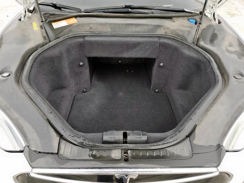 Photo 11 from auction – 2013 TESLA MODEL S with VIN 5YJSA1DP8DFP05283