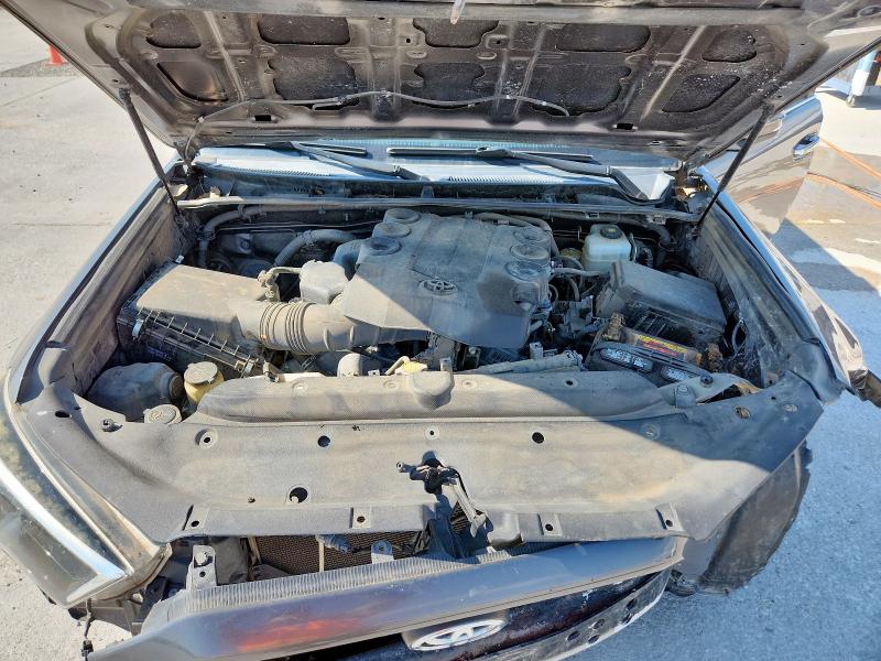 Photo 12 from auction – 2014 TOYOTA 4RUNNER SR with VIN JTEZU5JR5E5074865