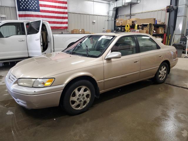 TOYOTA CAMRY LE 1999 with VIN JT2BF28K6X0192889 - Photo from auction