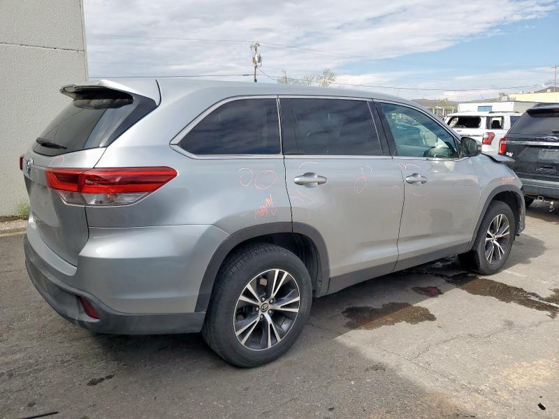 Photo 3 from auction – 2019 TOYOTA HIGHLANDER with VIN 5TDZZRFH1KS299268