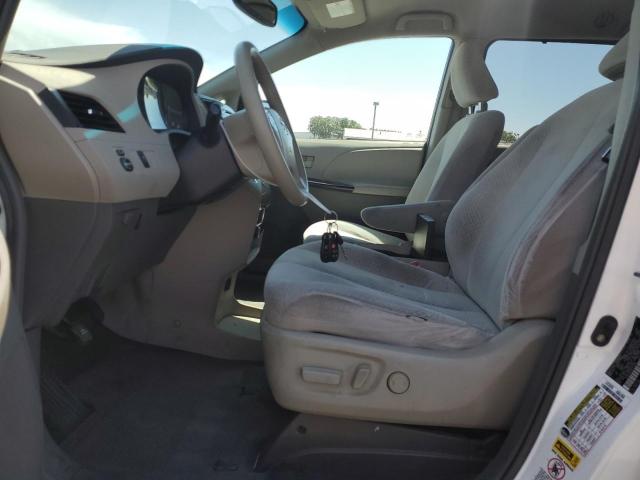 Photo 7 from auction – 2011 TOYOTA SIENNA LE with VIN 5TDKK3DC2BS101405