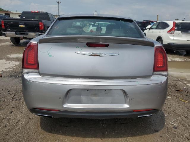 Photo 6 from auction – 2018 CHRYSLER 300 S with VIN 2C3CCABG1JH269730