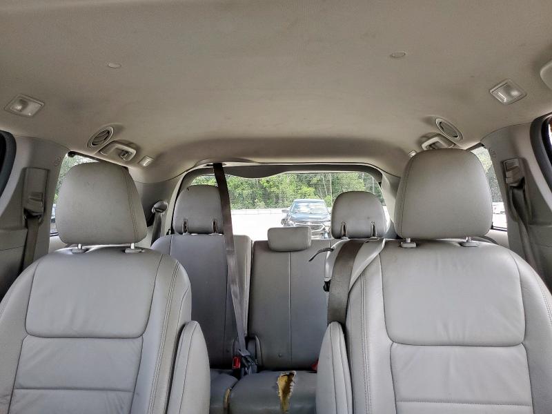 Photo 10 from auction – 2018 TOYOTA SIENNA XLE with VIN 5TDYZ3DC2JS903022
