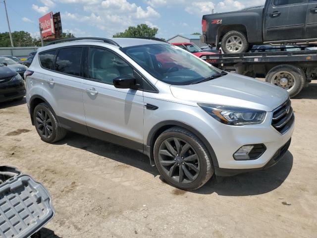 Photo 4 from auction – 2018 FORD ESCAPE SEL with VIN 1FMCU0HD0JUC33052