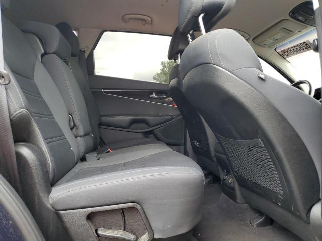 Photo 11 from auction – 2016 KIA SORENTO LX with VIN 5XYPG4A30GG133288