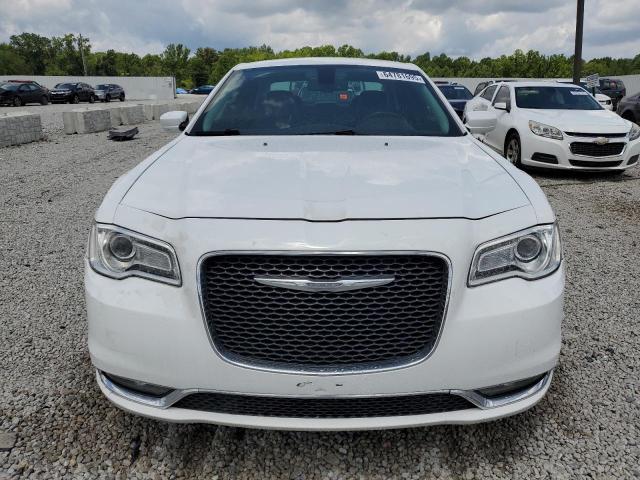 Photo 5 from auction – 2017 CHRYSLER 300 LIMITE with VIN 2C3CCARG9HH507128