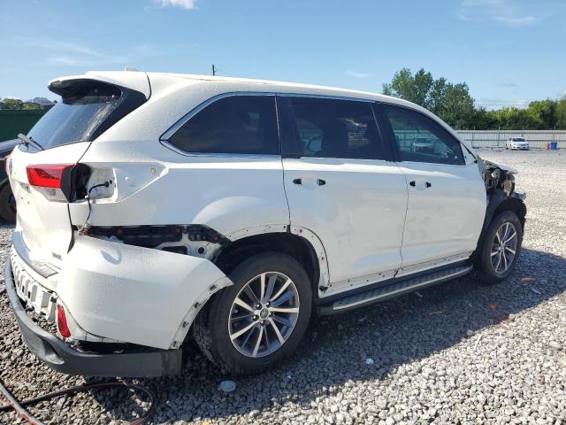 Photo 3 from auction – 2018 TOYOTA HIGHLANDER with VIN 5TDKZRFH8JS549363