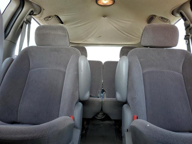 Photo 10 from auction – 2001 CHRYSLER TOWN & COU with VIN 2C4GP74L71R294365