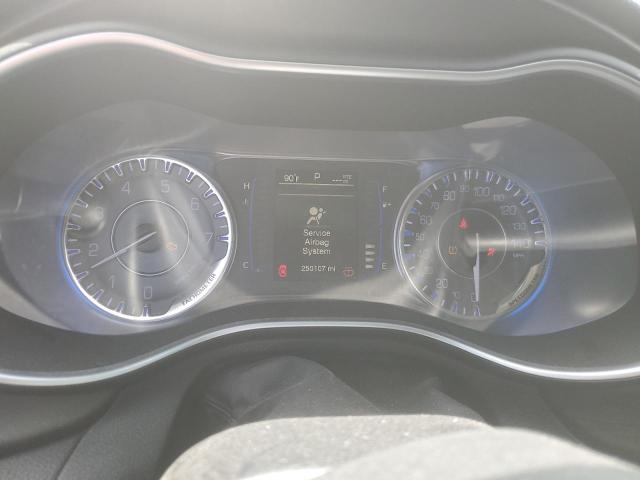 Photo 9 from auction – 2016 CHRYSLER 200 LIMITE with VIN 1C3CCCAB9GN161194