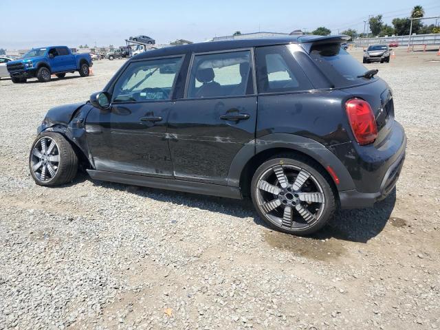 Photo 2 from auction – 2023 MINI COOPER S with VIN WMW53DK00P2U17146