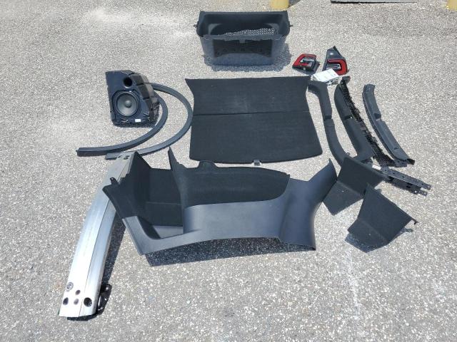 Photo 13 from auction – 2021 TESLA MODEL Y with VIN 5YJYGDEE2MF257050