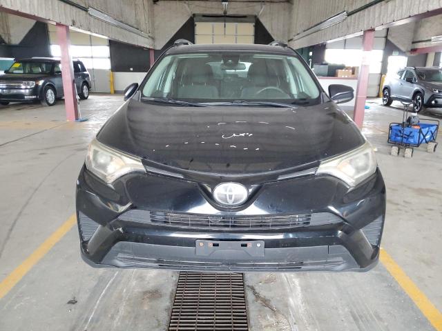 Photo 5 from auction – 2017 TOYOTA RAV4 LE with VIN 2T3BFREV8HW677613