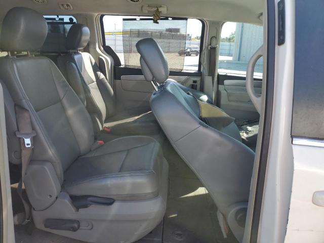 Photo 11 from auction – 2011 VOLKSWAGEN ROUTAN with VIN 2V4RW3DGXBR621792