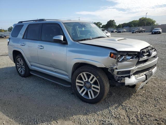 Photo 4 from auction – 2022 TOYOTA 4RUNNER SR with VIN JTESU5JR0N6040473