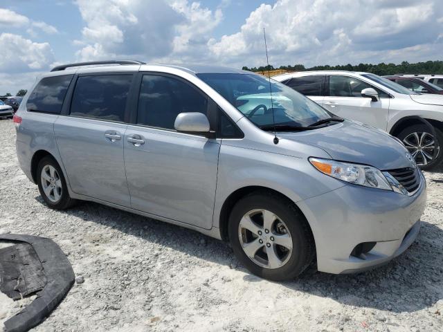 Photo 4 from auction – 2012 TOYOTA SIENNA LE with VIN 5TDKK3DC9CS233269