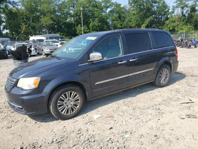 CHRYSLER TOWN & COU 2013 with VIN 2C4RC1CG2DR649386 - Photo from auction