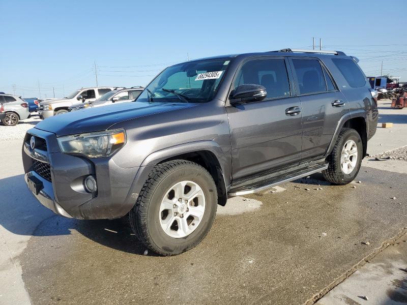 TOYOTA 4RUNNER SR 2019 with VIN JTEZU5JR5K5210746 - Photo from auction
