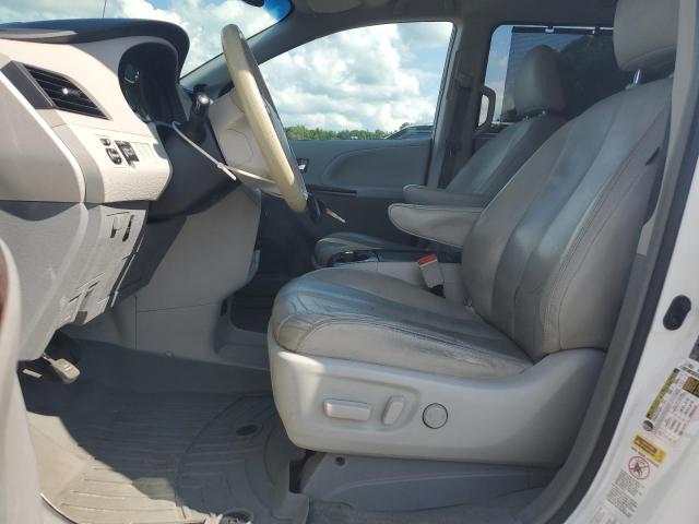 Photo 7 from auction – 2014 TOYOTA SIENNA XLE with VIN 5TDDK3DC5ES090851