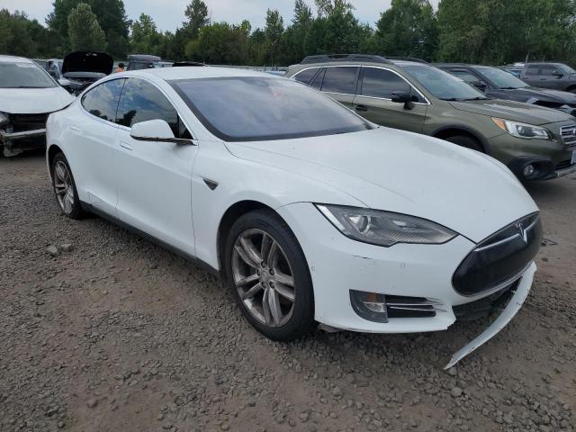 Photo 4 from auction – 2015 TESLA MODEL S with VIN 5YJSA1E11FF106190