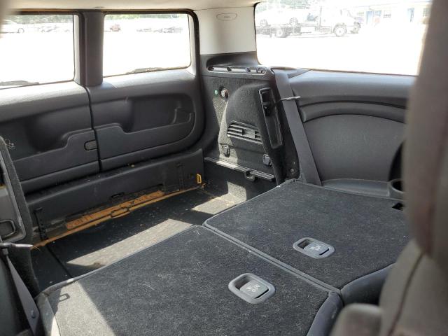 Photo 10 from auction – 2008 MINI COOPER CLU with VIN WMWML335X8TJ46429