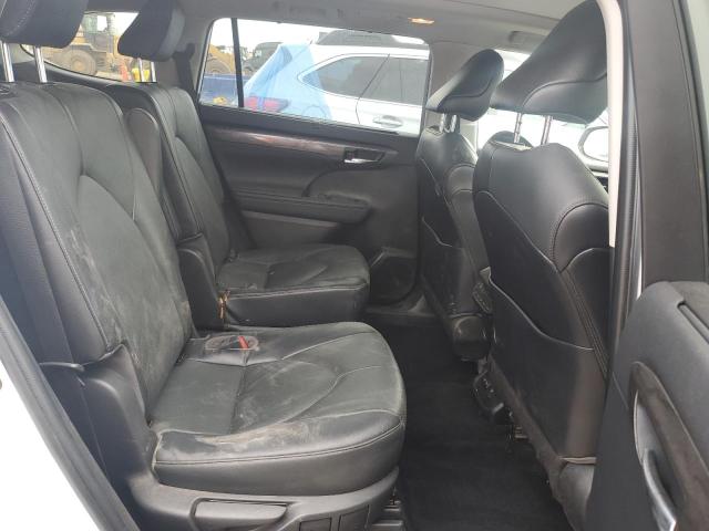 Photo 11 from auction – 2022 TOYOTA HIGHLANDER with VIN 5TDFZRBH4NS236422