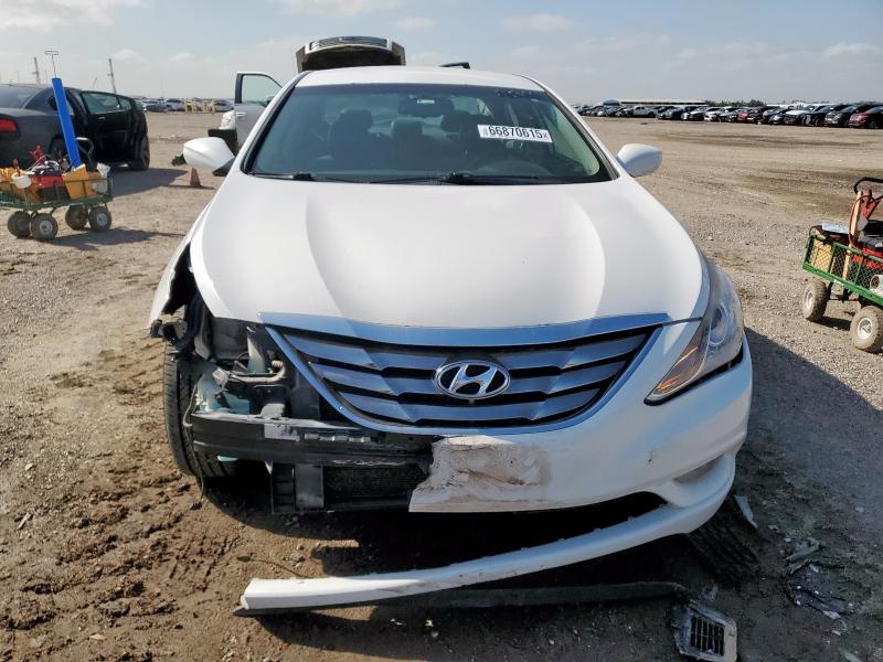 Photo 5 from auction – 2012 HYUNDAI SONATA SE with VIN 5NPEC4AB6CH392302