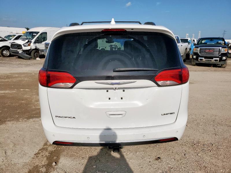 Photo 6 from auction – 2018 CHRYSLER PACIFICA L with VIN 2C4RC1GG7JR232688