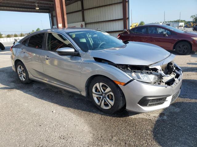 Photo 4 from auction – 2018 HONDA CIVIC LX with VIN 19XFC2F53JE021286