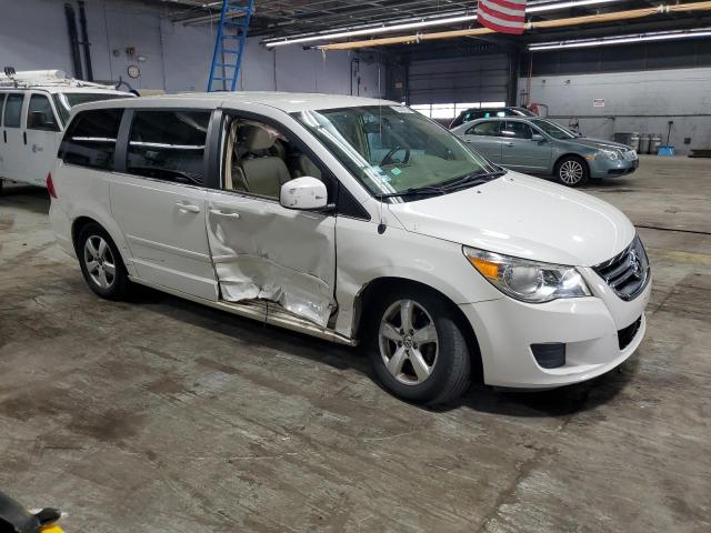 Photo 4 from auction – 2010 VOLKSWAGEN ROUTAN with VIN 2V4RW3D12AR159089
