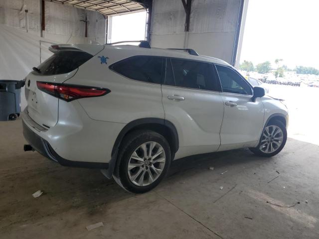 Photo 3 from auction – 2023 TOYOTA HIGHLANDER with VIN 5TDKDRAH2PS044997