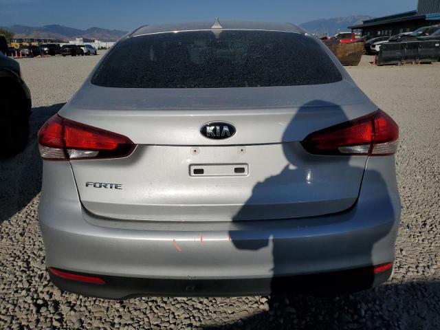 Photo 6 from auction – 2018 KIA FORTE LX with VIN 3KPFK4A74JE219883