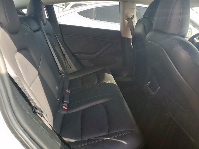 Photo 10 from auction – 2018 TESLA MODEL 3 with VIN 5YJ3E1EA2JF052531