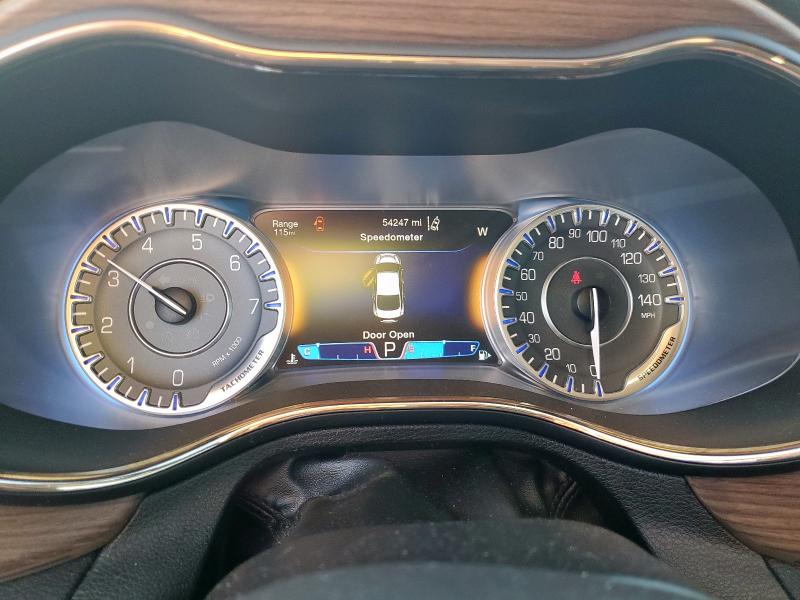 Photo 9 from auction – 2015 CHRYSLER 200 C with VIN 1C3CCCCB8FN565793
