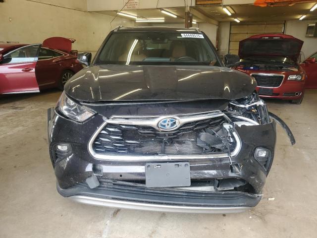 Photo 5 from auction – 2021 TOYOTA HIGHLANDER with VIN 5TDEBRCH3MS023409