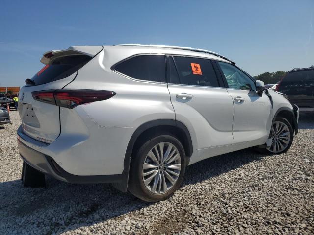 Photo 3 from auction – 2024 TOYOTA HIGHLANDER with VIN 5TDKDRBH1RS548359