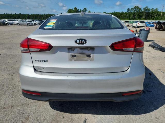 Photo 6 from auction – 2018 KIA FORTE LX with VIN 3KPFK4A72JE242000