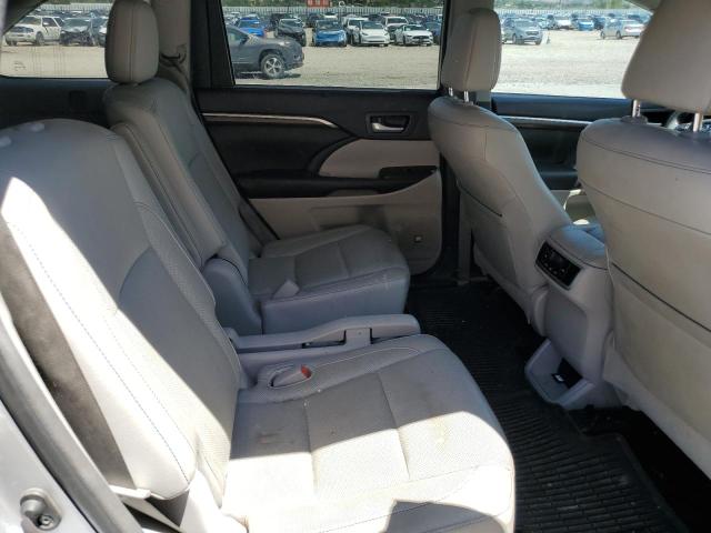 Photo 11 from auction – 2016 TOYOTA HIGHLANDER LIMITED with VIN 5TDDKRFH6GS288336