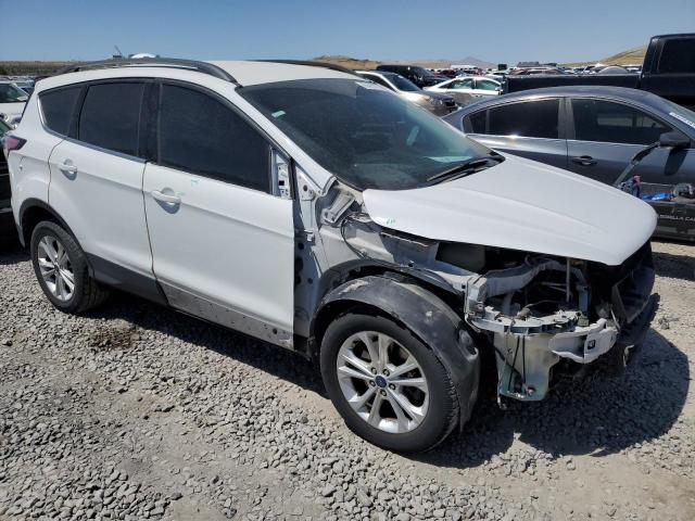 Photo 4 from auction – 2017 FORD ESCAPE SE with VIN 1FMCU9GD9HUC58368