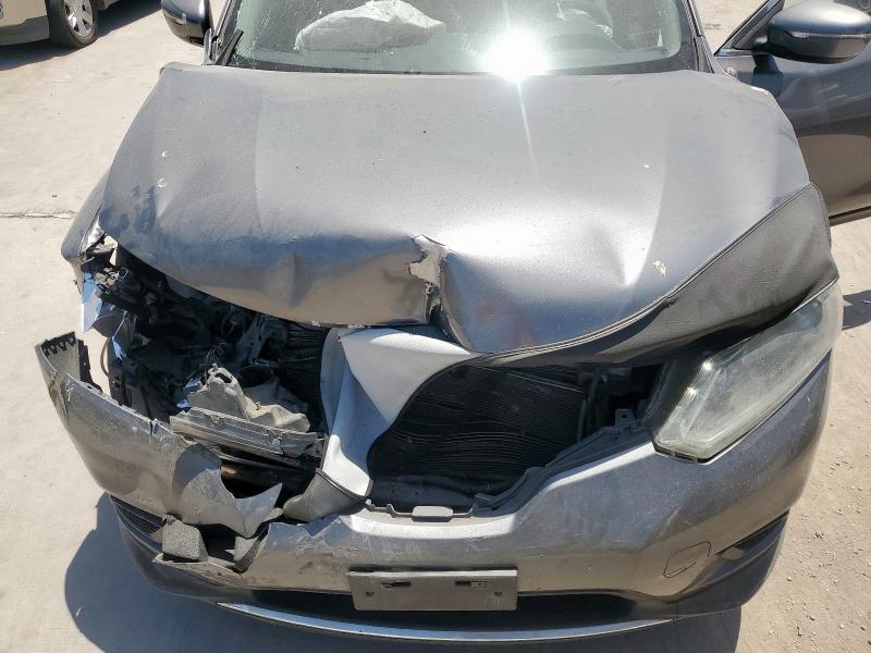 Photo 12 from auction – 2015 NISSAN ROGUE S with VIN KNMAT2MV0FP565393