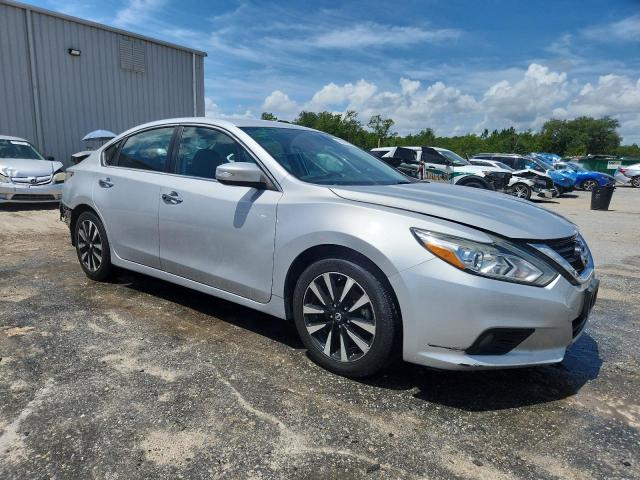 Photo 4 from auction – 2018 NISSAN ALTIMA 2.5 with VIN 1N4AL3AP0JC210905