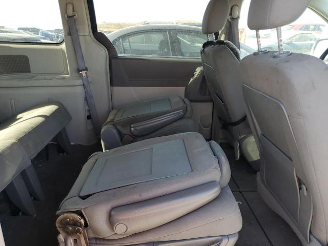 Photo 11 from auction – 2008 CHRYSLER TOWN & COU with VIN 2A8HR44H58R781754