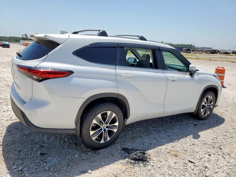Photo 3 from auction – 2023 TOYOTA HIGHLANDER with VIN 5TDKDRBH0PS043829