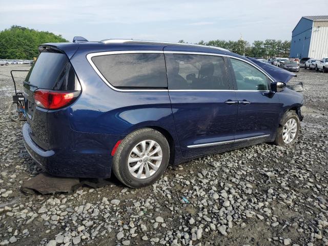 Photo 3 from auction – 2018 CHRYSLER PACIFICA T with VIN 2C4RC1BG4JR317821
