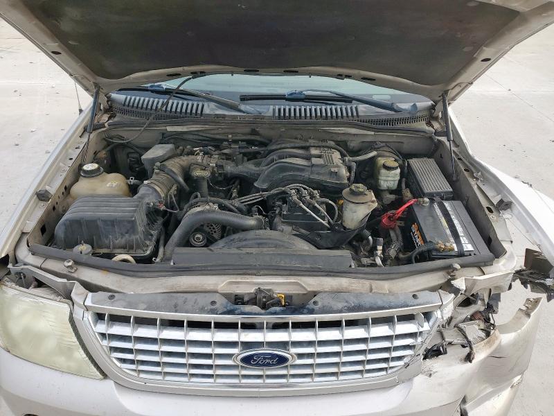 Photo 12 from auction – 2005 FORD EXPLORER XLT with VIN 1FMZU63K75ZA05884