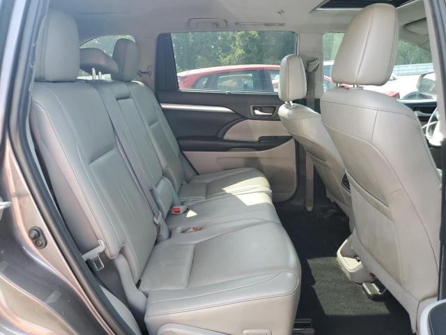 Photo 11 from auction – 2019 TOYOTA HIGHLANDER with VIN 5TDJGRFH2KS057074