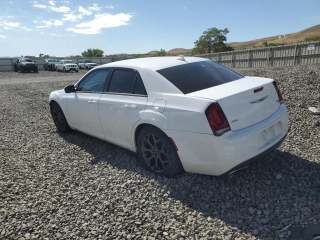 Photo 2 from auction – 2018 CHRYSLER 300 S with VIN 2C3CCAGG0JH250353