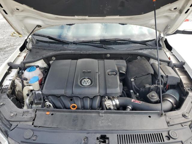 Photo 11 from auction – 2013 VOLKSWAGEN PASSAT S with VIN 1VWAP7A38DC038563