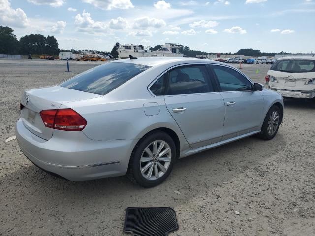 Photo 3 from auction – 2013 VOLKSWAGEN PASSAT SEL with VIN 1VWCH7A39DC058181