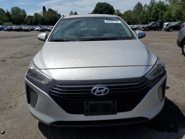 Photo 5 from auction – 2017 HYUNDAI IONIQ BLUE with VIN KMHC65LC8HU040079